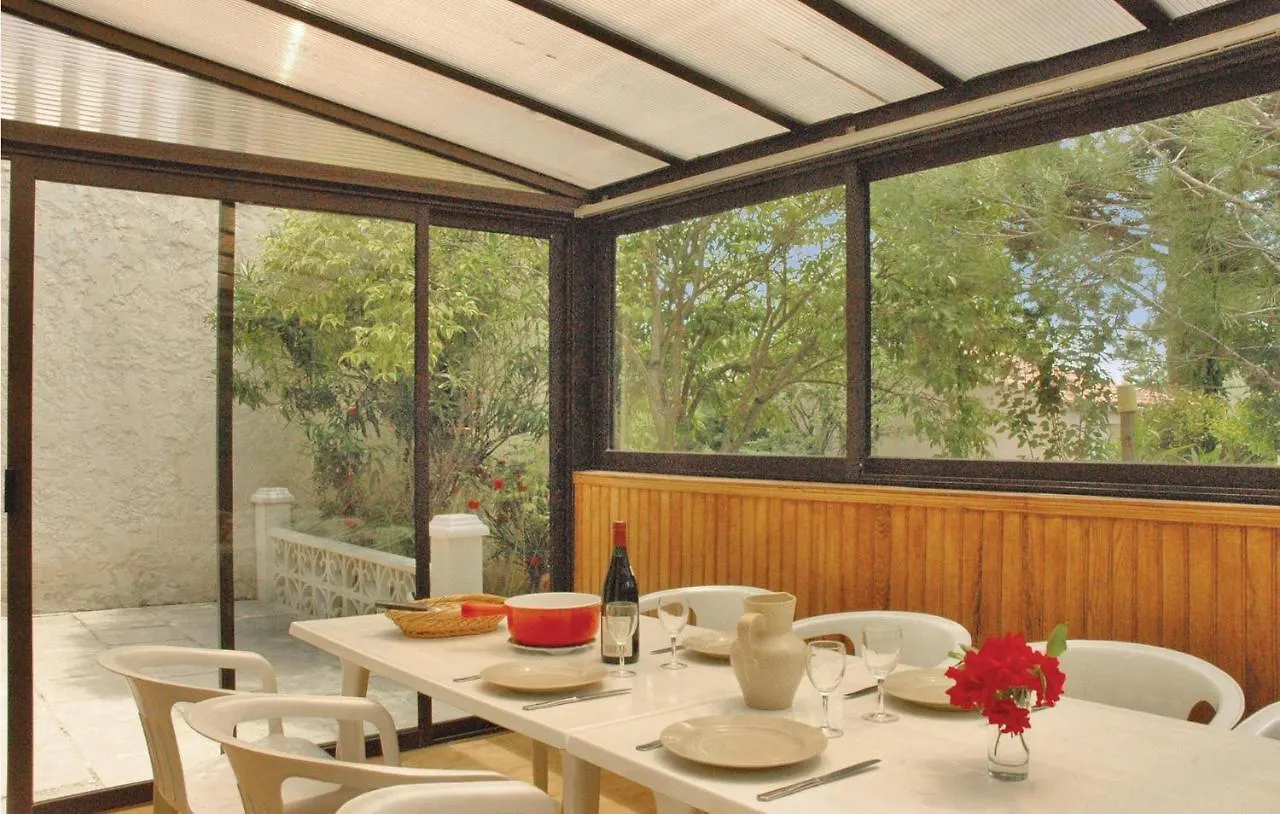 Nice Home In Saint Cannat With Wifi Holiday home Saint-Cannat