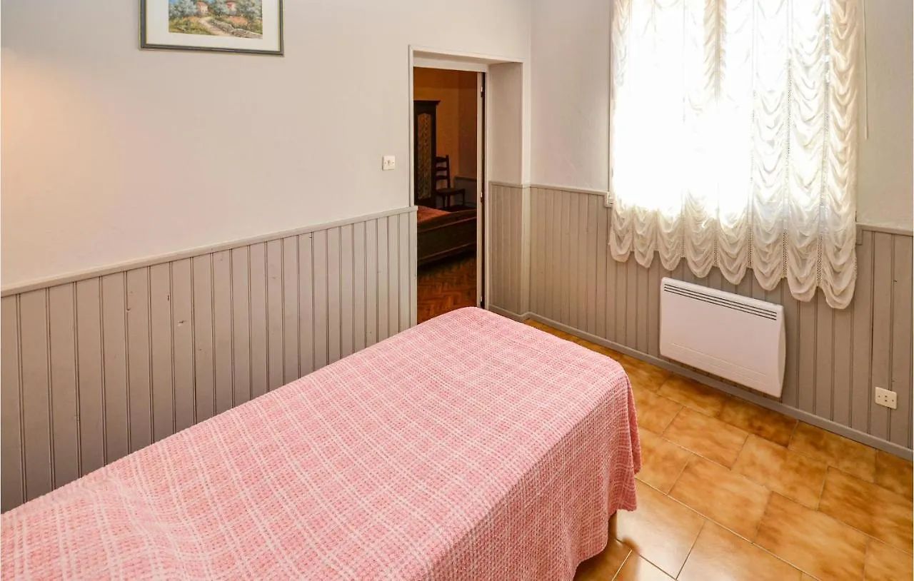 Holiday home Nice Home In Saint Cannat With Wifi